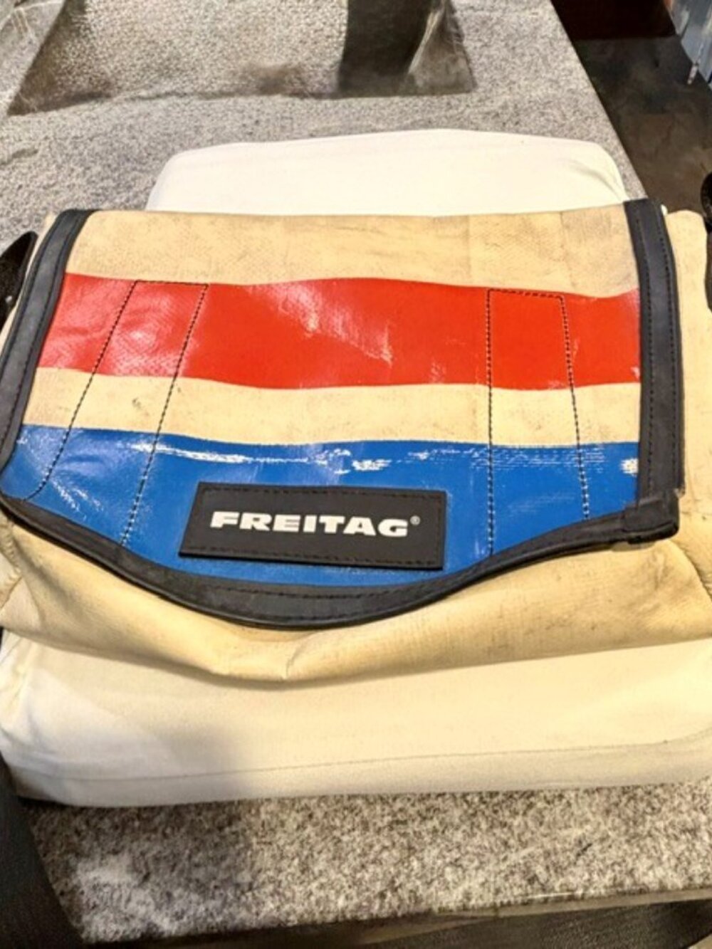 Freitag F14 DEXTER messenger
